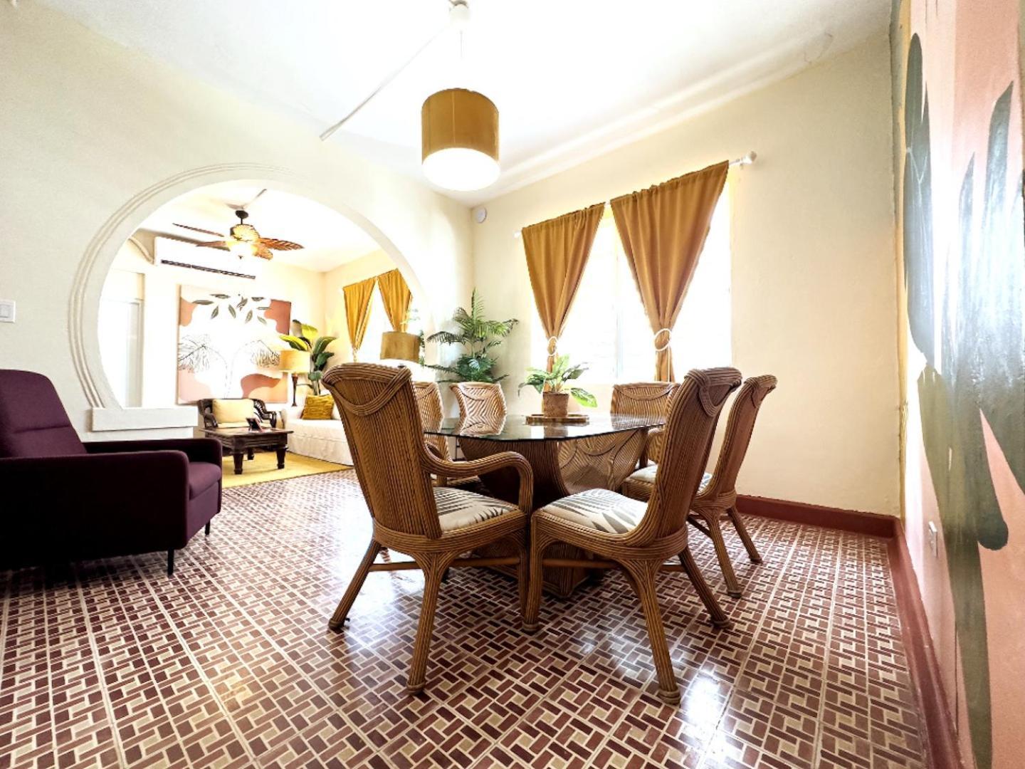 610@Miramar Apartment San Juan Ruang foto