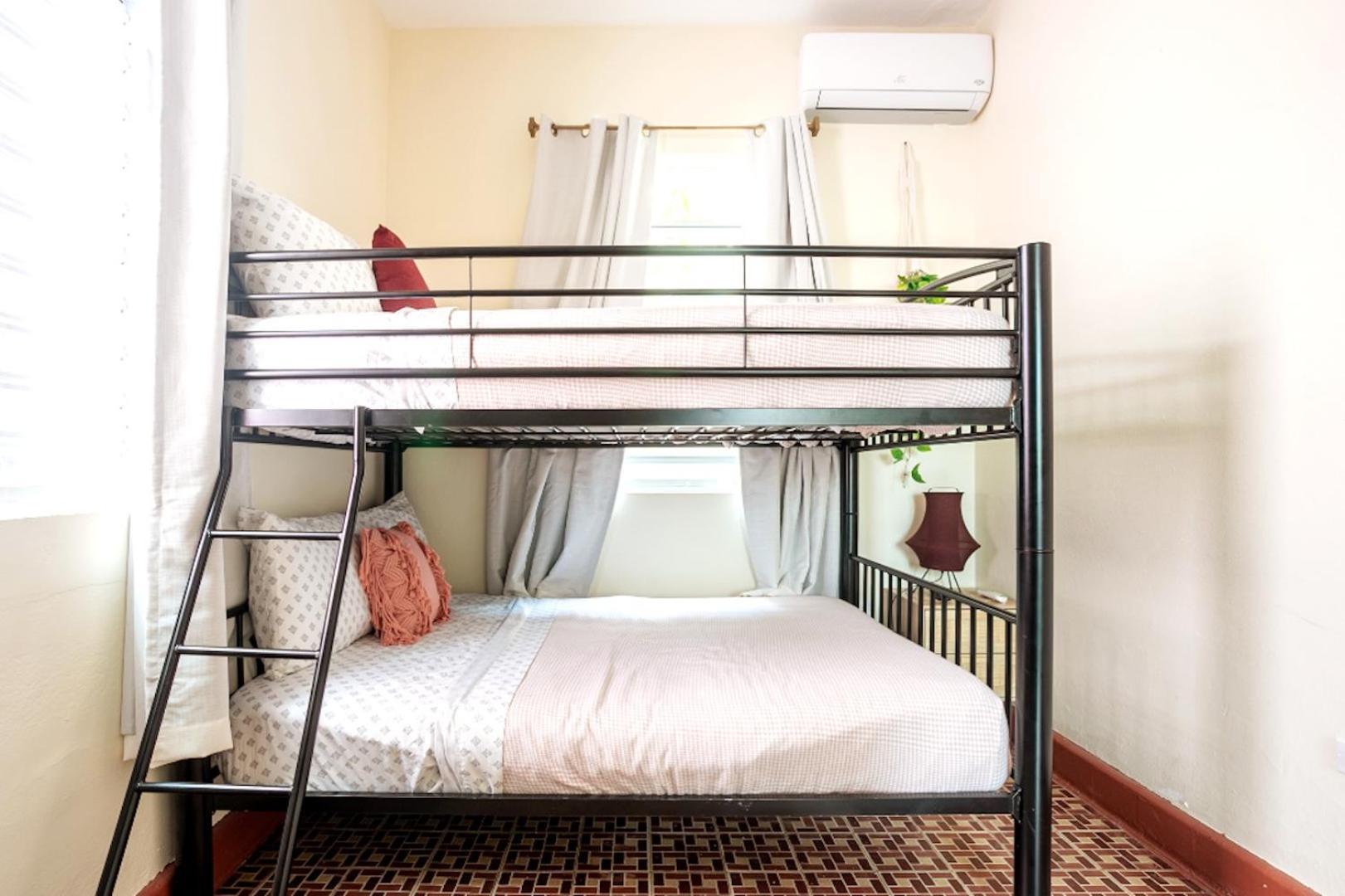 610@Miramar Apartment San Juan Ruang foto